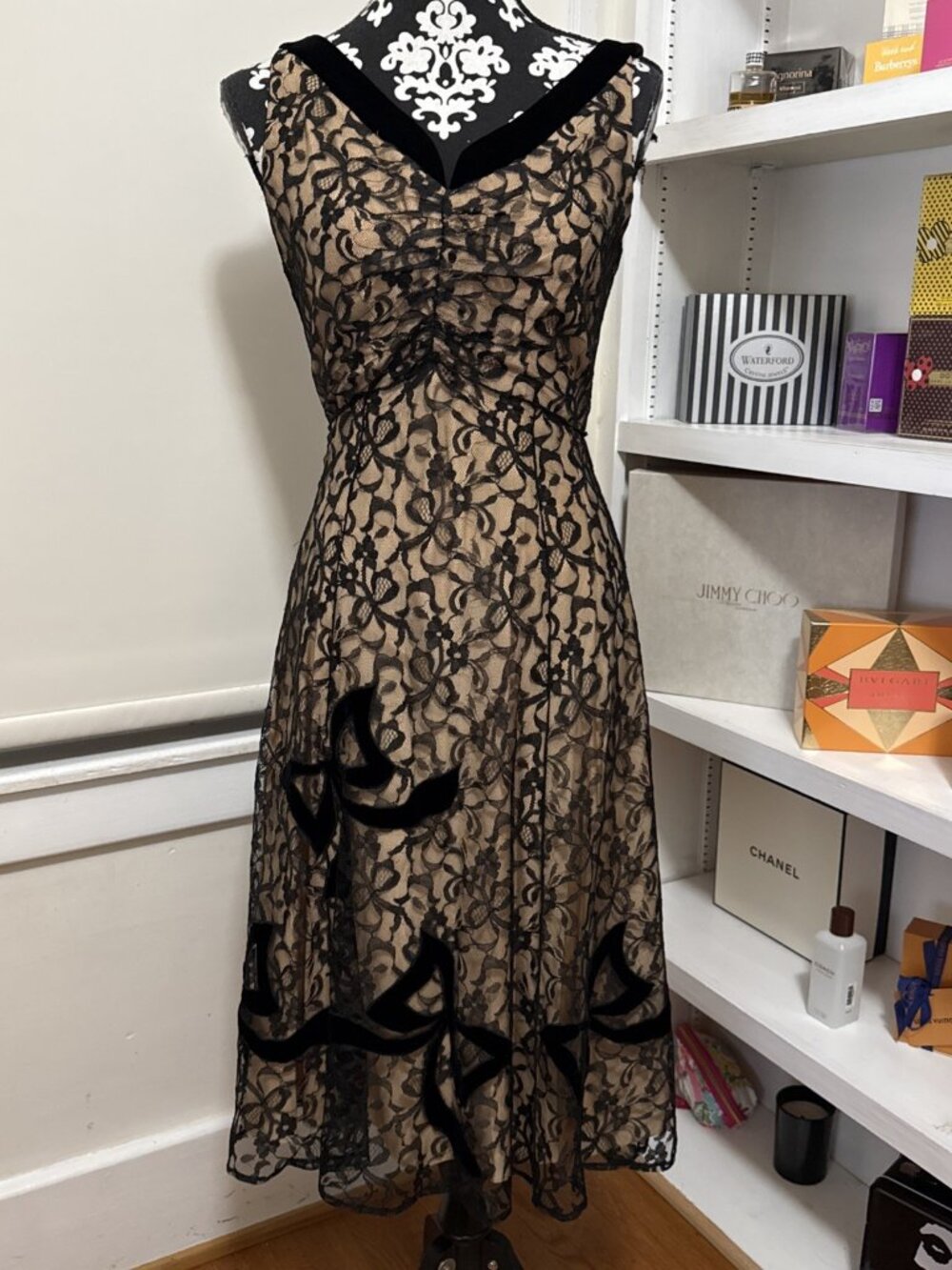 David Meister 4 Lace Overlay Velvet Bow Silk Lining Stunning 60’s Retro Look
